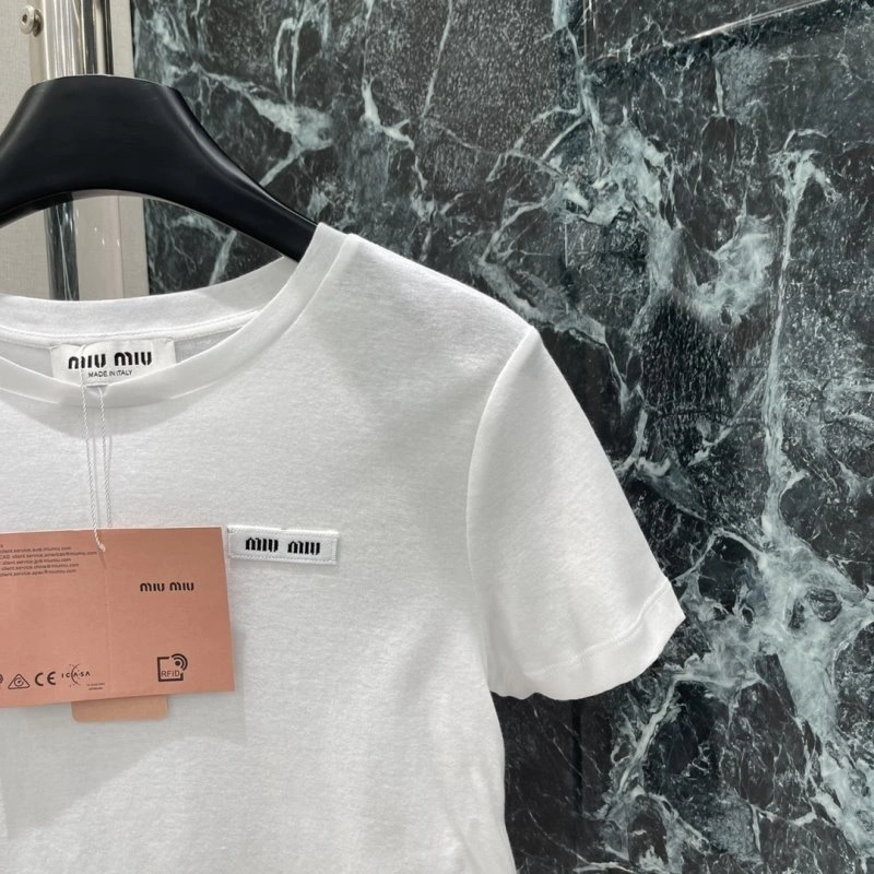 Miu Miu T-Shirts Youthful 151067