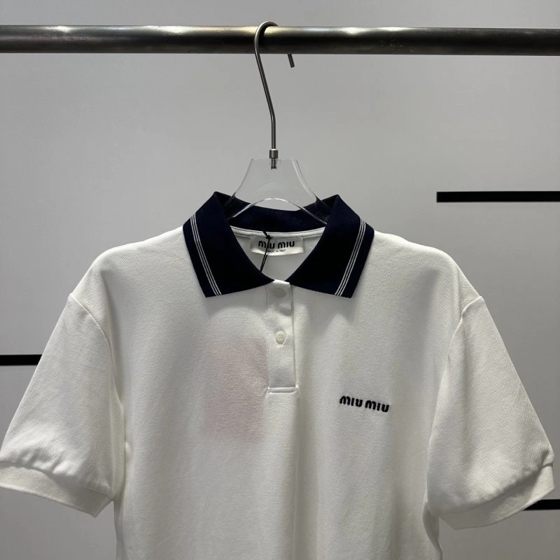 Miu Miu T-Shirts GoAnywhere 151032