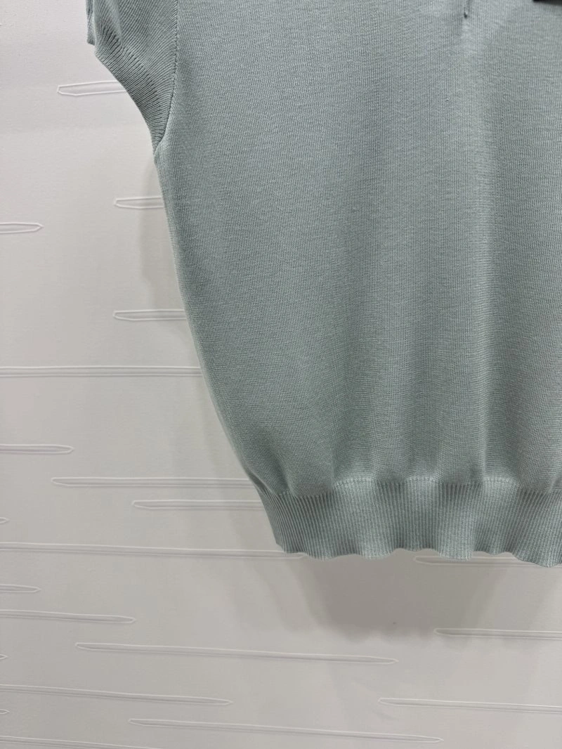 Miu Miu T-Shirts WaterResistant 151028