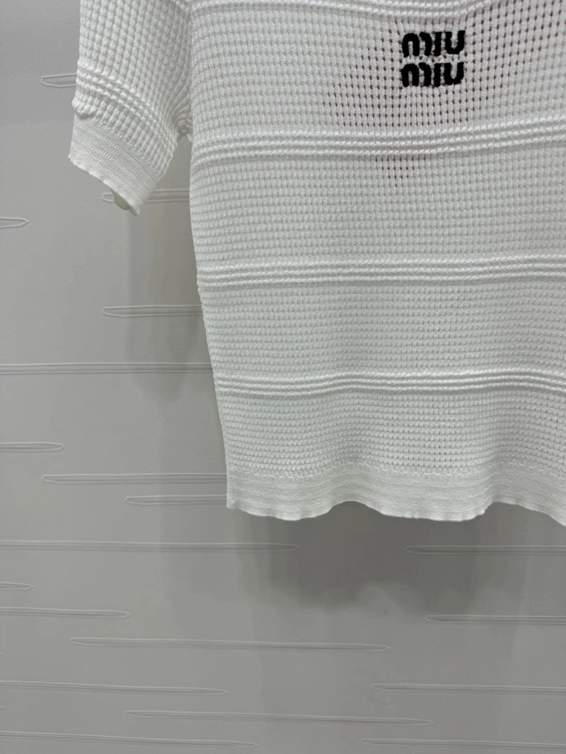 Seasonal Miu Miu T-Shirts 151023