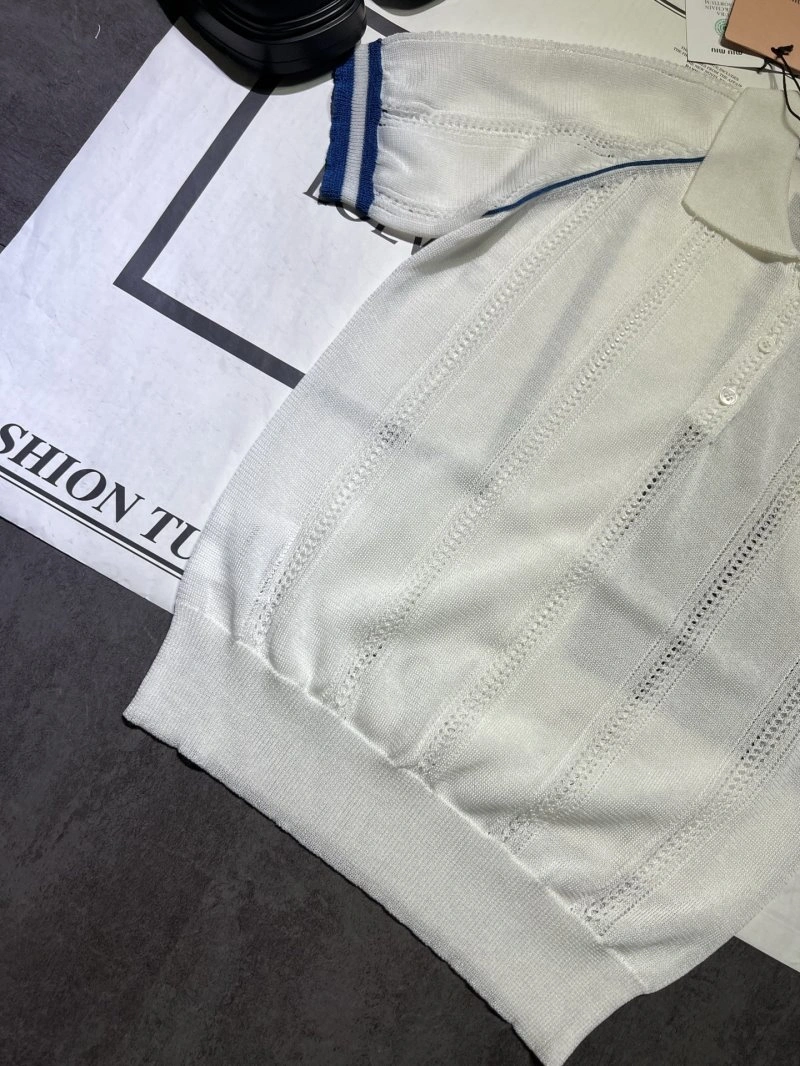 Versatile Miu Miu T-Shirts 151019