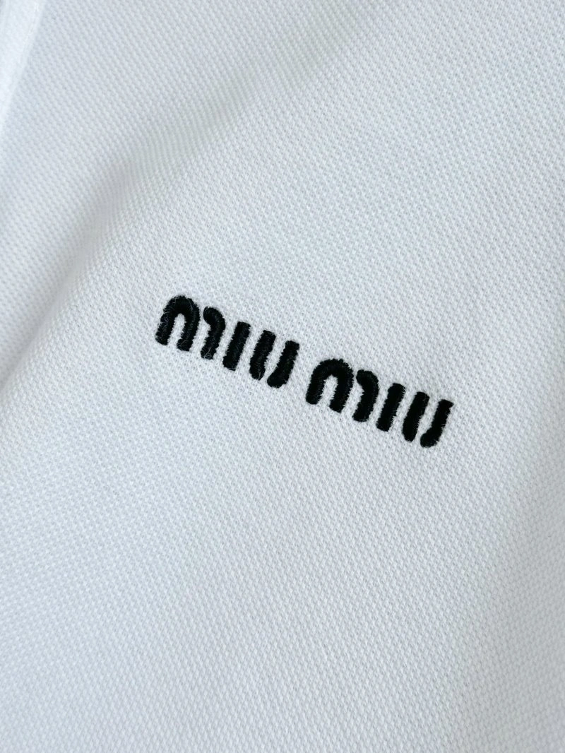 Premium Miu Miu T-Shirts 151000