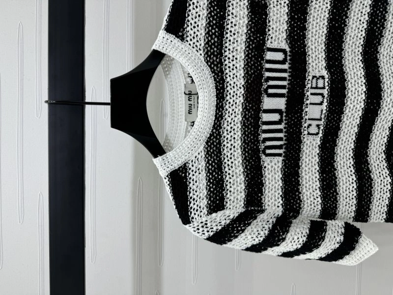 ModernLook Miu Miu T-Shirts 150998