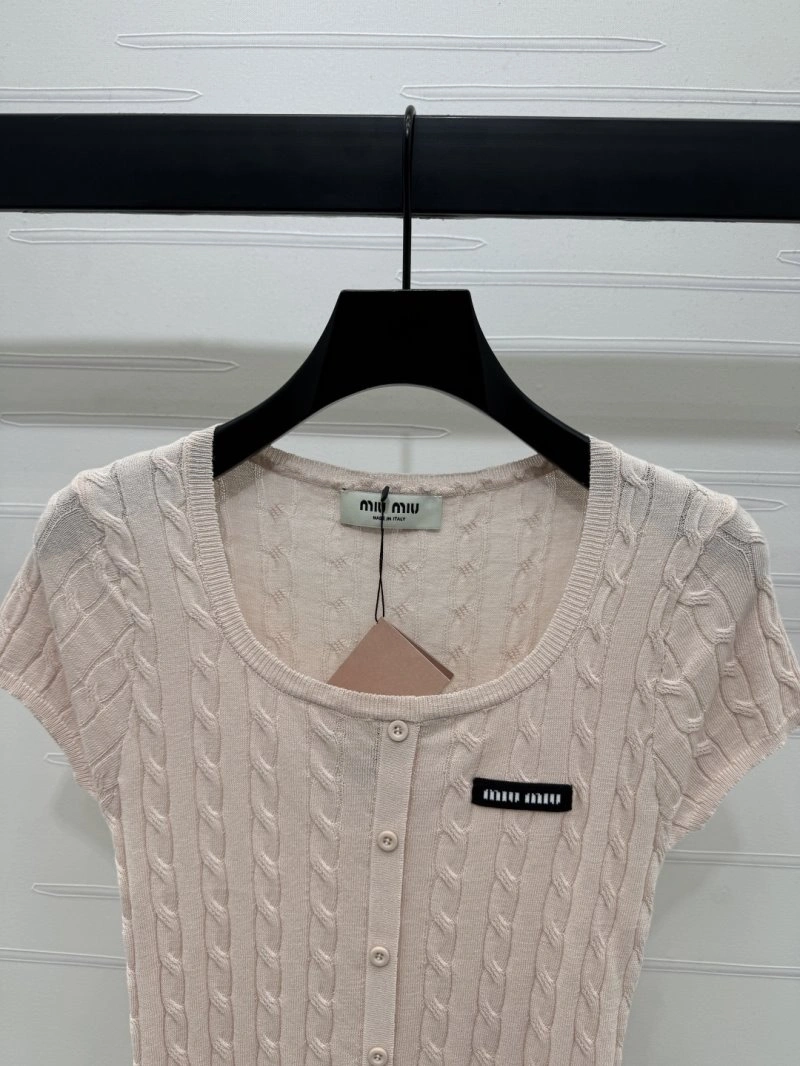 Miu Miu T-Shirts Sleek 150995