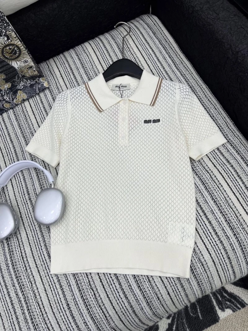 Miu Miu T-Shirts Snug 150994