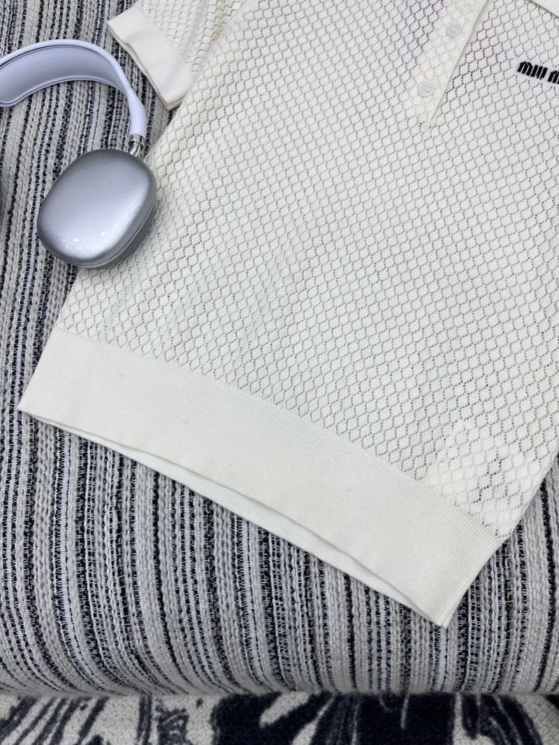 Miu Miu T-Shirts Snug 150994