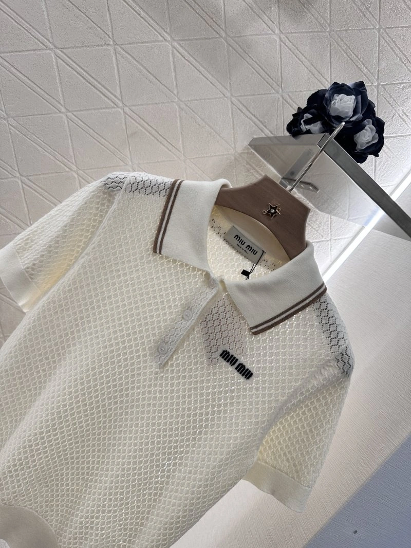 Miu Miu T-Shirts Resilient 150997