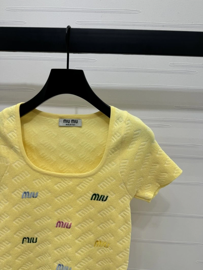 Miu Miu T-Shirts Functional 156228
