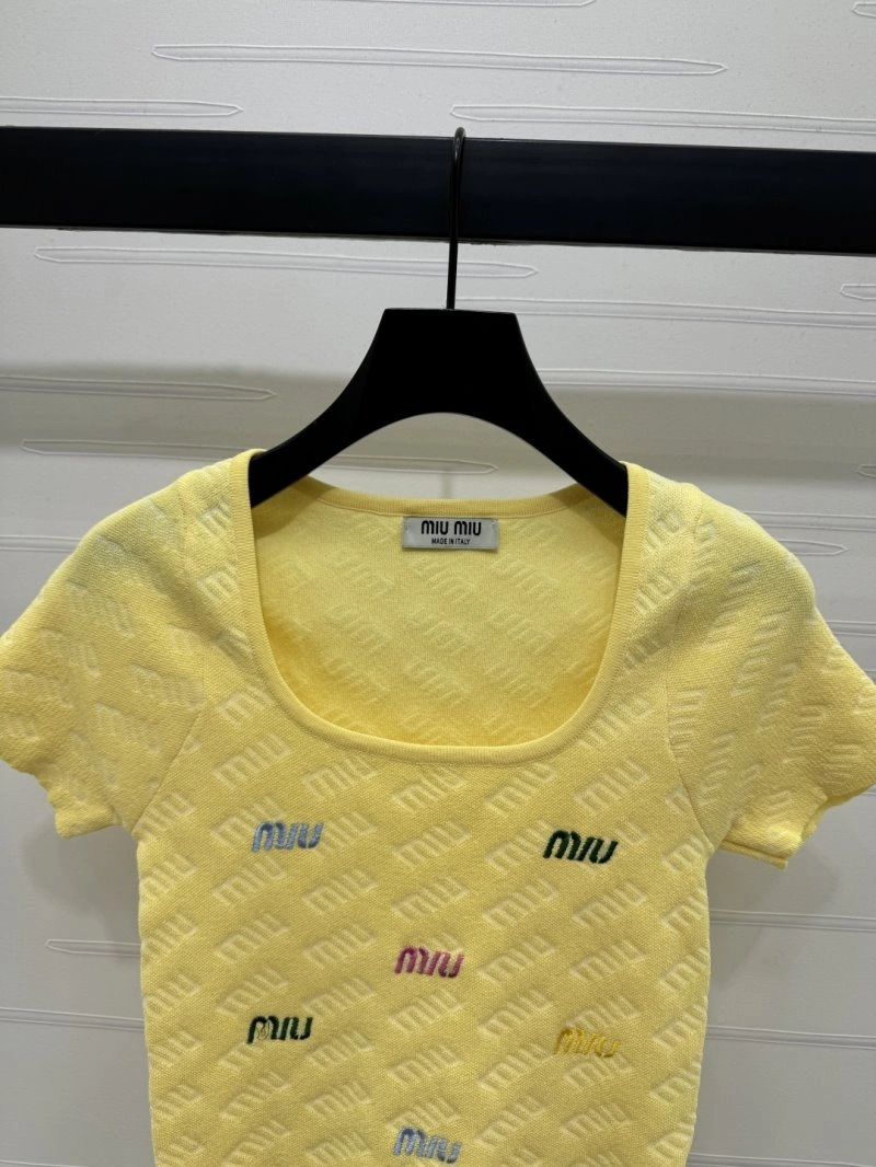 Miu Miu T-Shirts Functional 156228