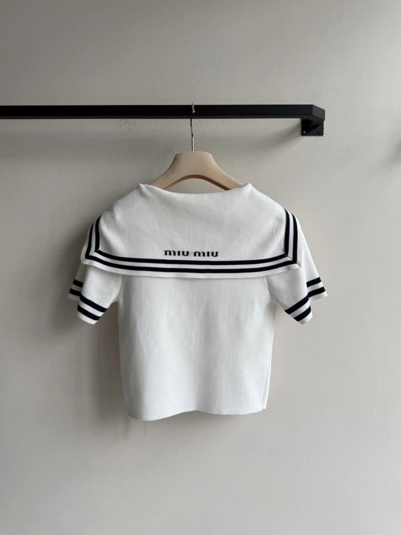 Miu Miu T-Shirts Effortless 156190
