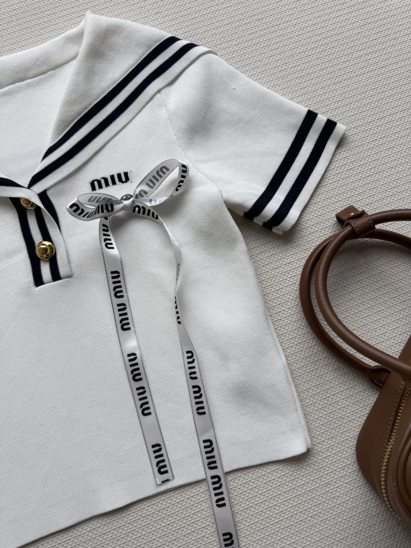 Miu Miu T-Shirts Effortless 156190