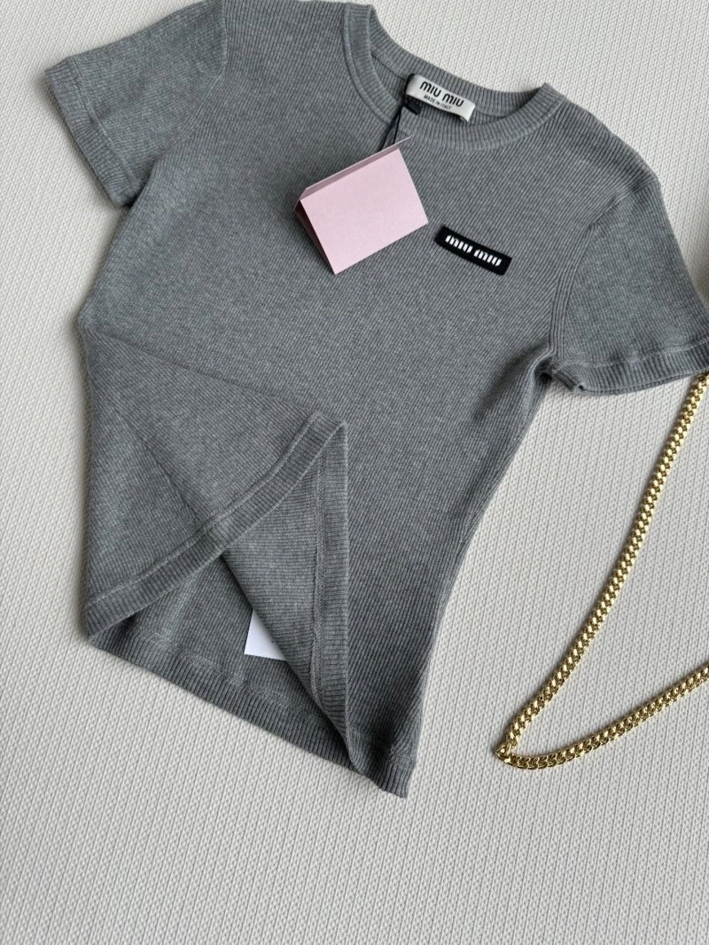 Miu Miu T-Shirts Minimalist 156186