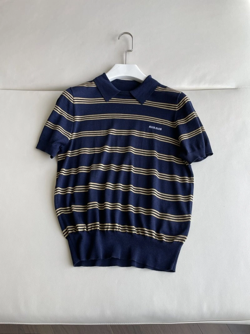 Miu Miu T-Shirts Sleek 156180