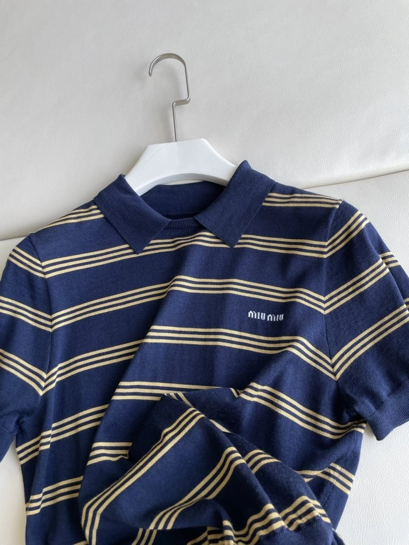Miu Miu T-Shirts Sleek 156180