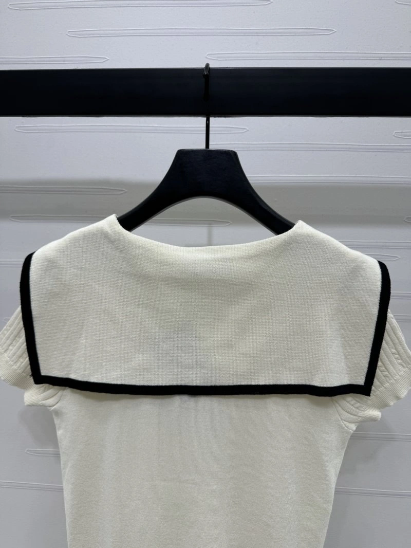 Miu Miu T-Shirts Bold 156257