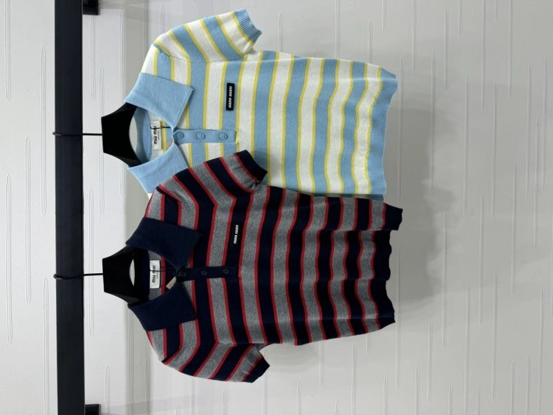 FlexibleFit Miu Miu T-Shirts 156165