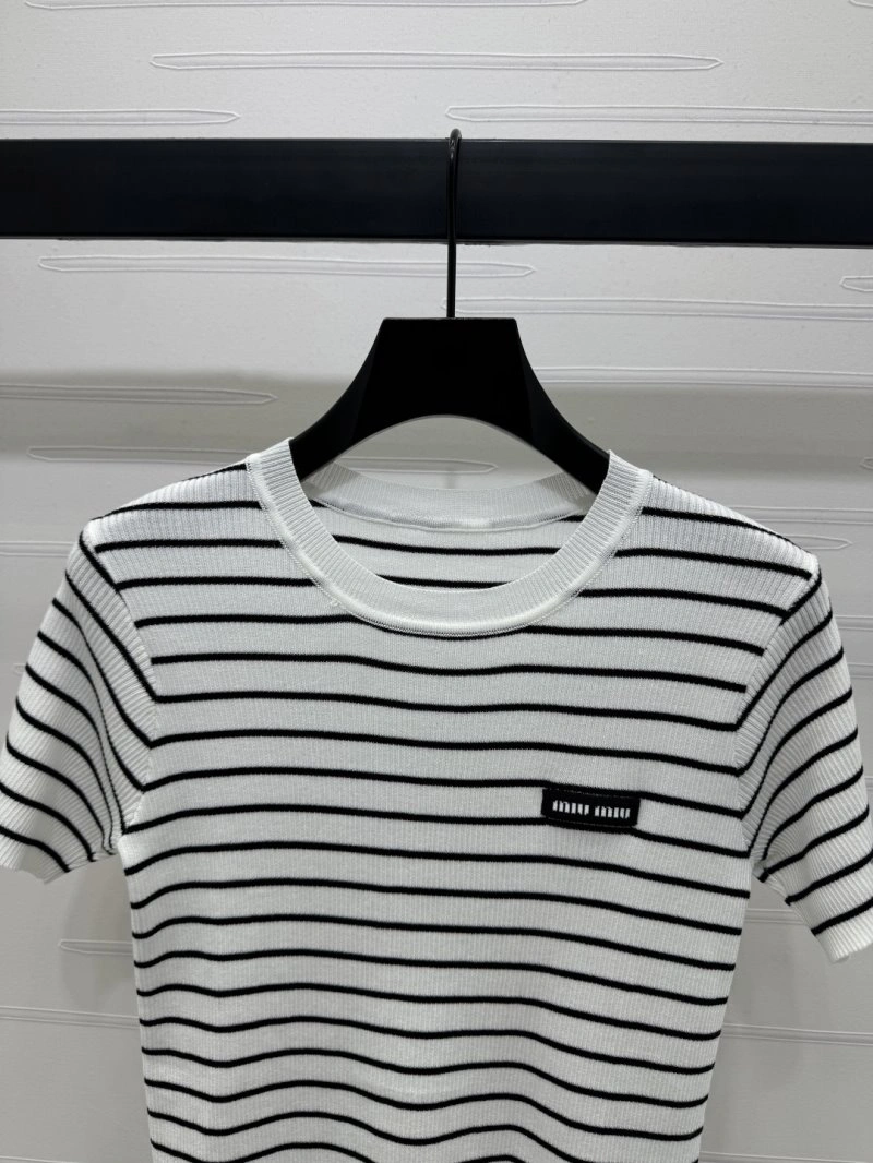 Miu Miu T-Shirts MoistureWicking 156152