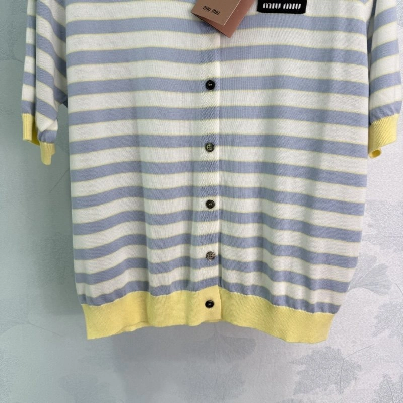 Miu Miu T-Shirts Elegant 156175