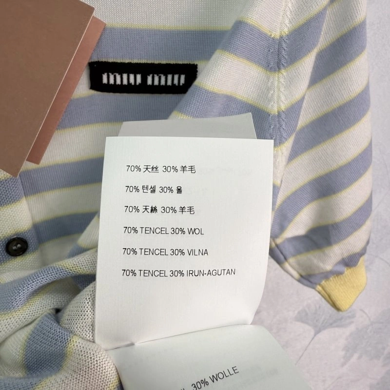 Miu Miu T-Shirts Elegant 156175