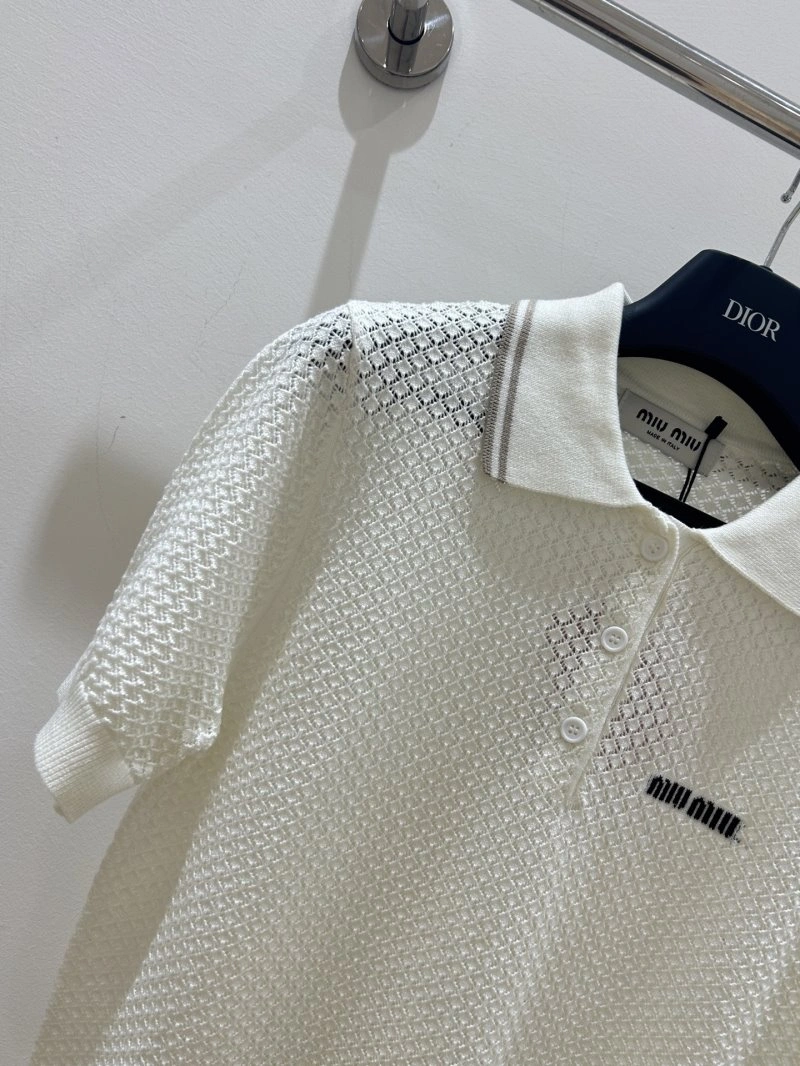 Miu Miu T-Shirts Comfortable 156141