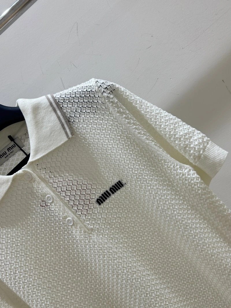 Miu Miu T-Shirts Comfortable 156141
