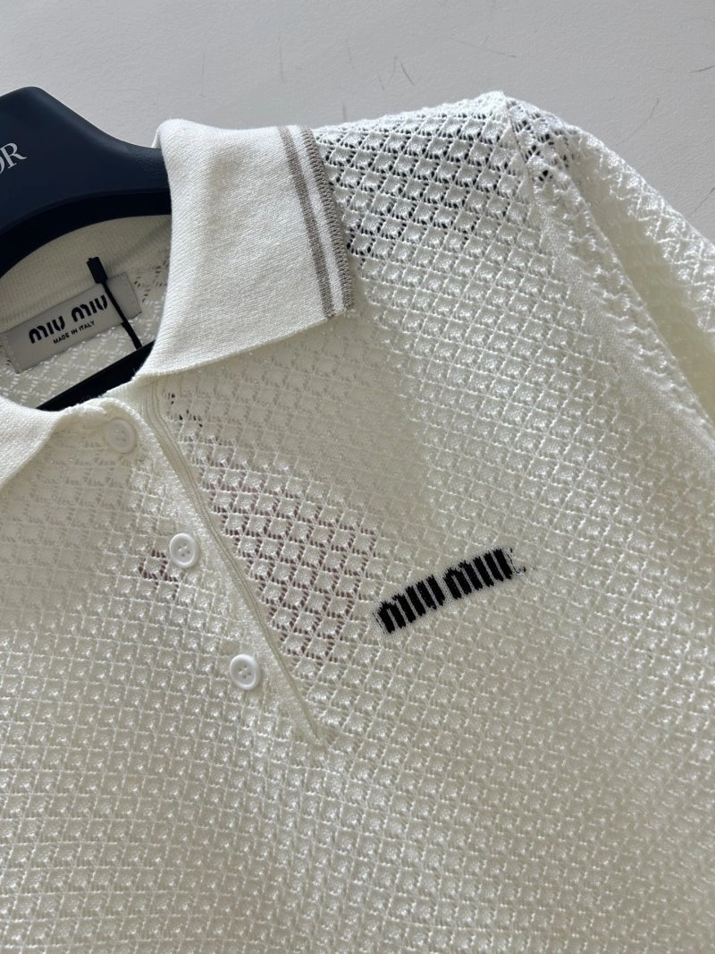 Miu Miu T-Shirts Comfortable 156141