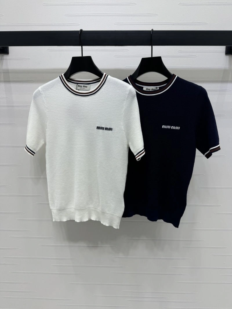 Flexible Miu Miu T-Shirts 156192
