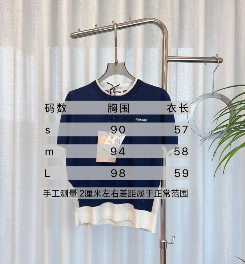 Miu Miu T-Shirts Sleek 156134