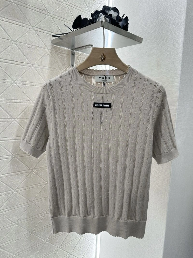 Miu Miu T-Shirts Durable 156126