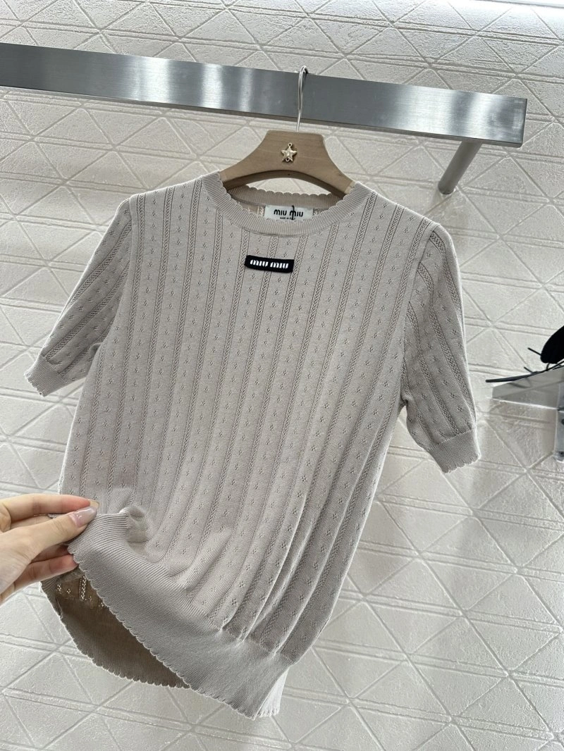 Miu Miu T-Shirts Durable 156126
