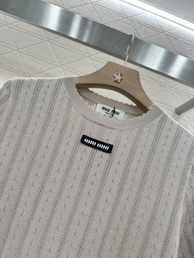 Miu Miu T-Shirts Durable 156126
