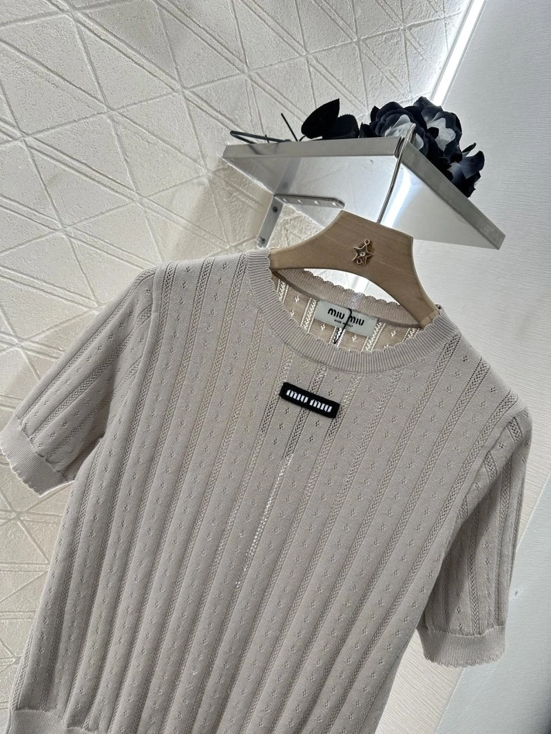 Miu Miu T-Shirts Durable 156126
