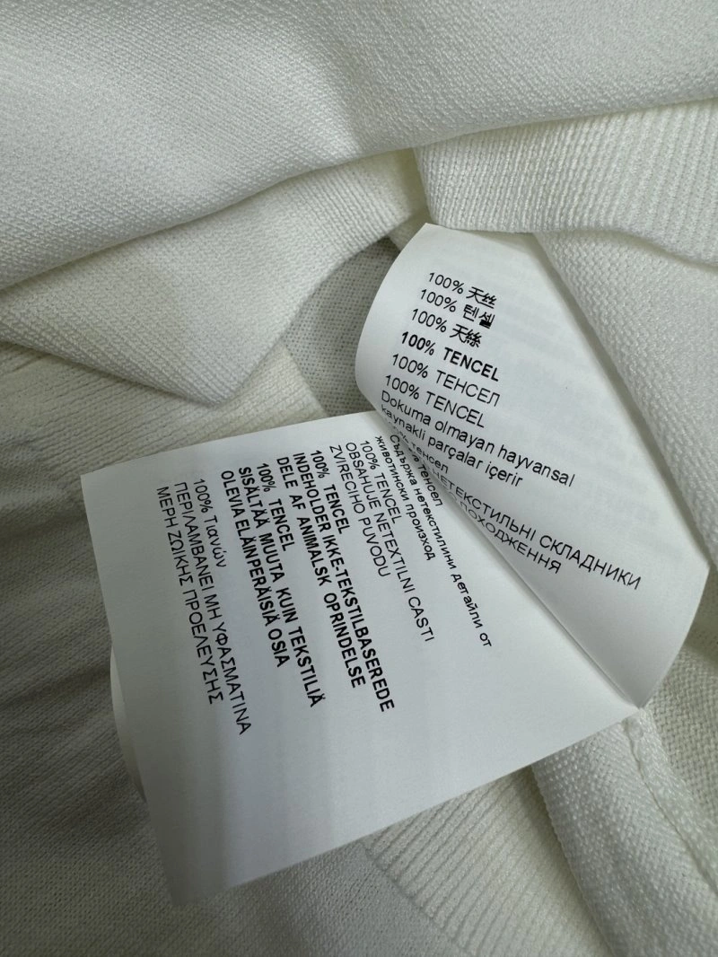 Miu Miu T-Shirts Cozy 156101