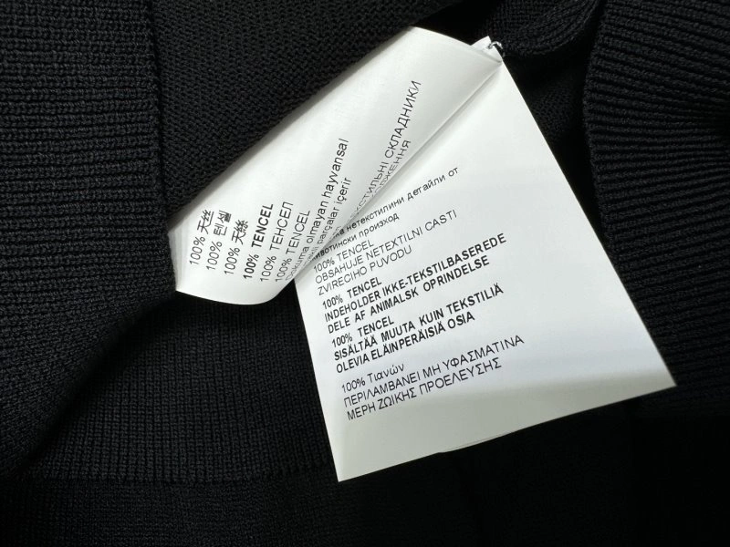 Miu Miu T-Shirts SmartChoice 156107