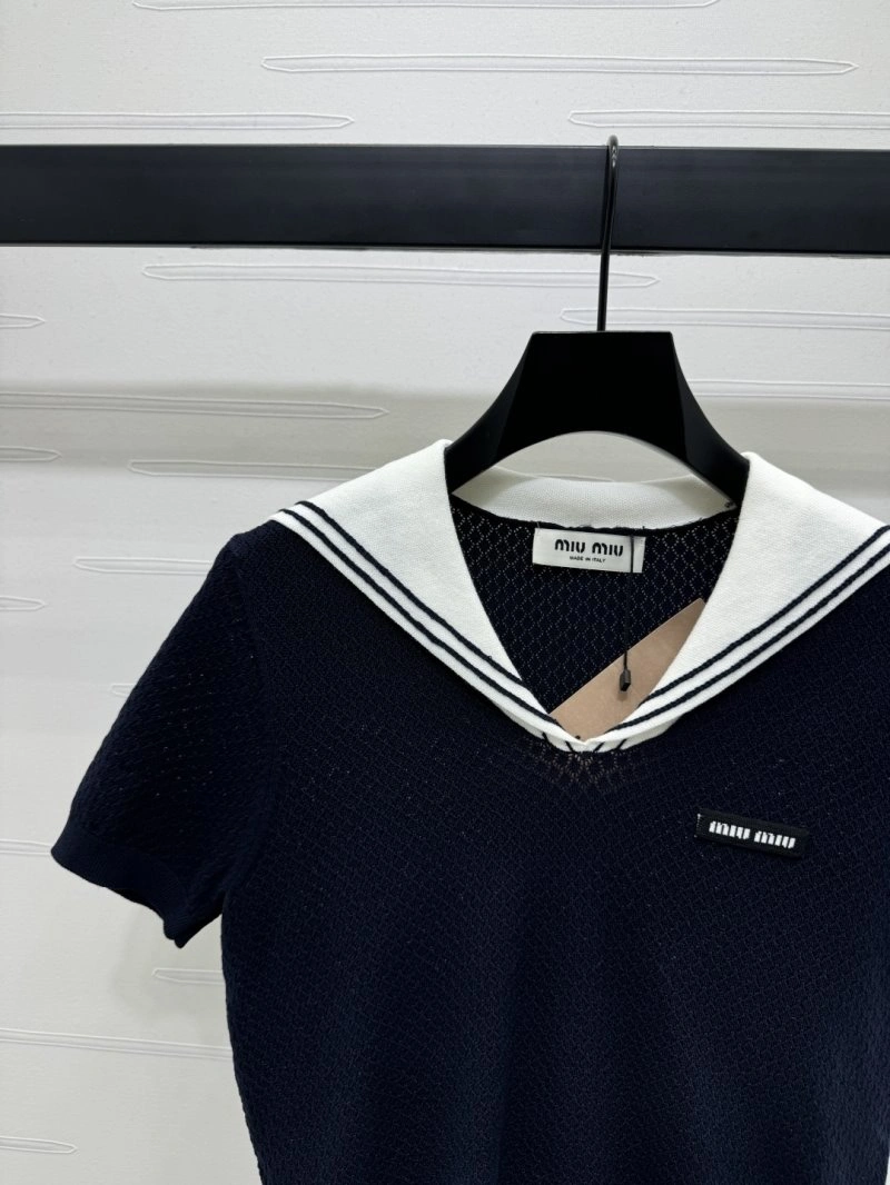 Miu Miu T-Shirts Casual 156117