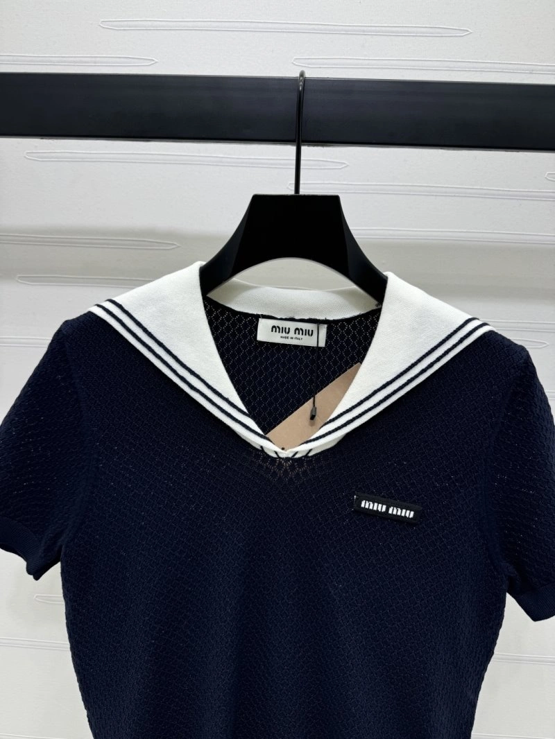 Miu Miu T-Shirts Casual 156117
