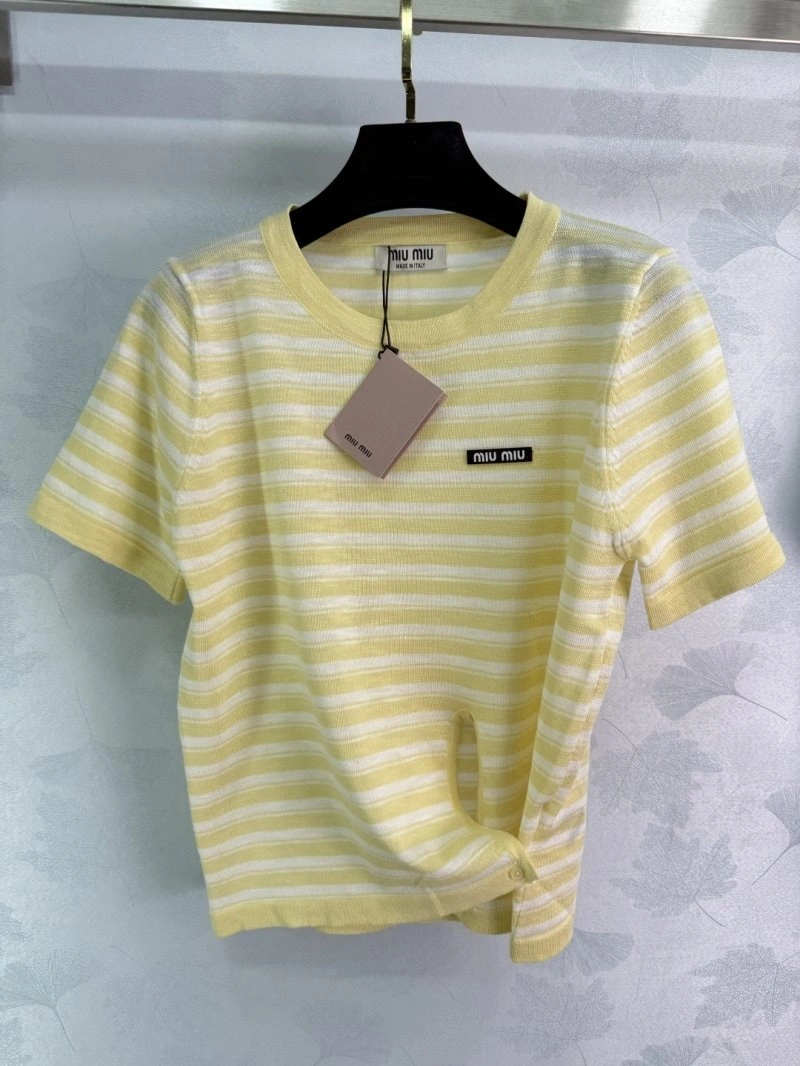 Miu Miu T-Shirts Sporty 156123