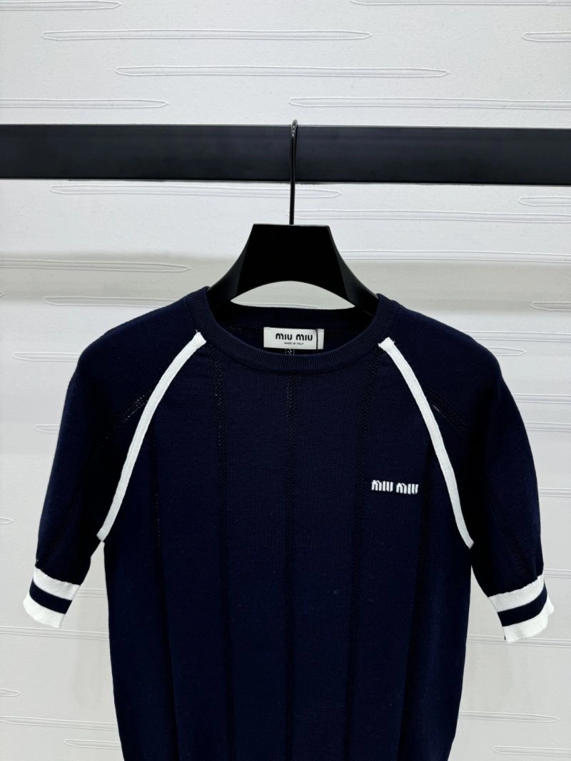 Miu Miu T-Shirts WaterResistant 156071