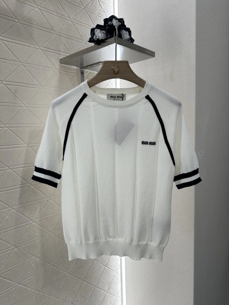 Miu Miu T-Shirts Classic 156060