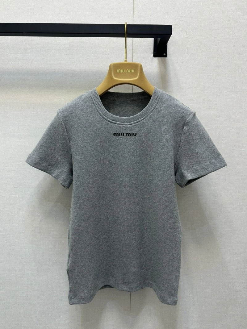 Miu Miu T-Shirts Sophisticated 148630