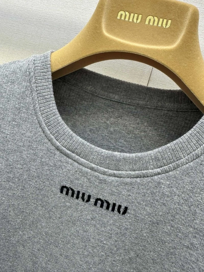 Miu Miu T-Shirts Sophisticated 148630
