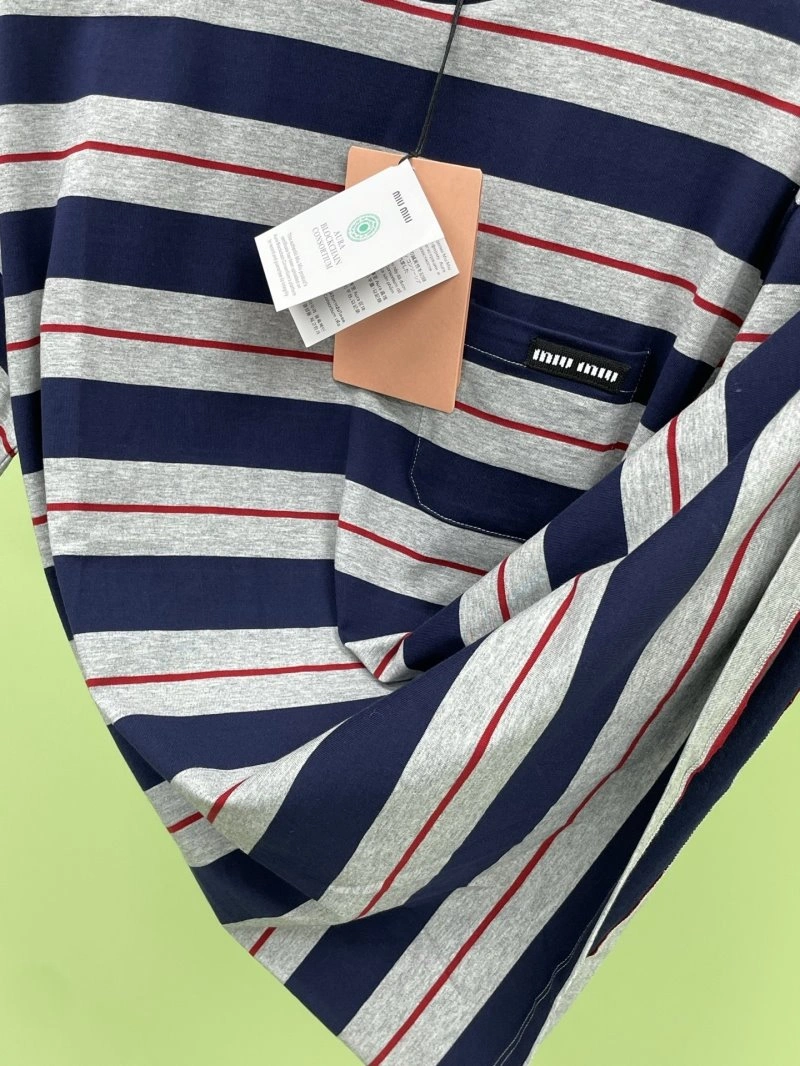 Miu Miu T-Shirts Comfortable 148633