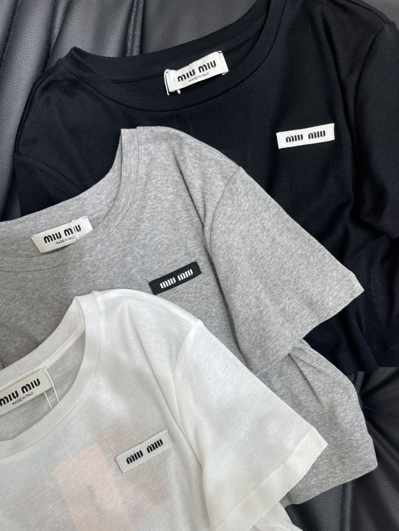 FlexibleFit Miu Miu T-Shirts 148627