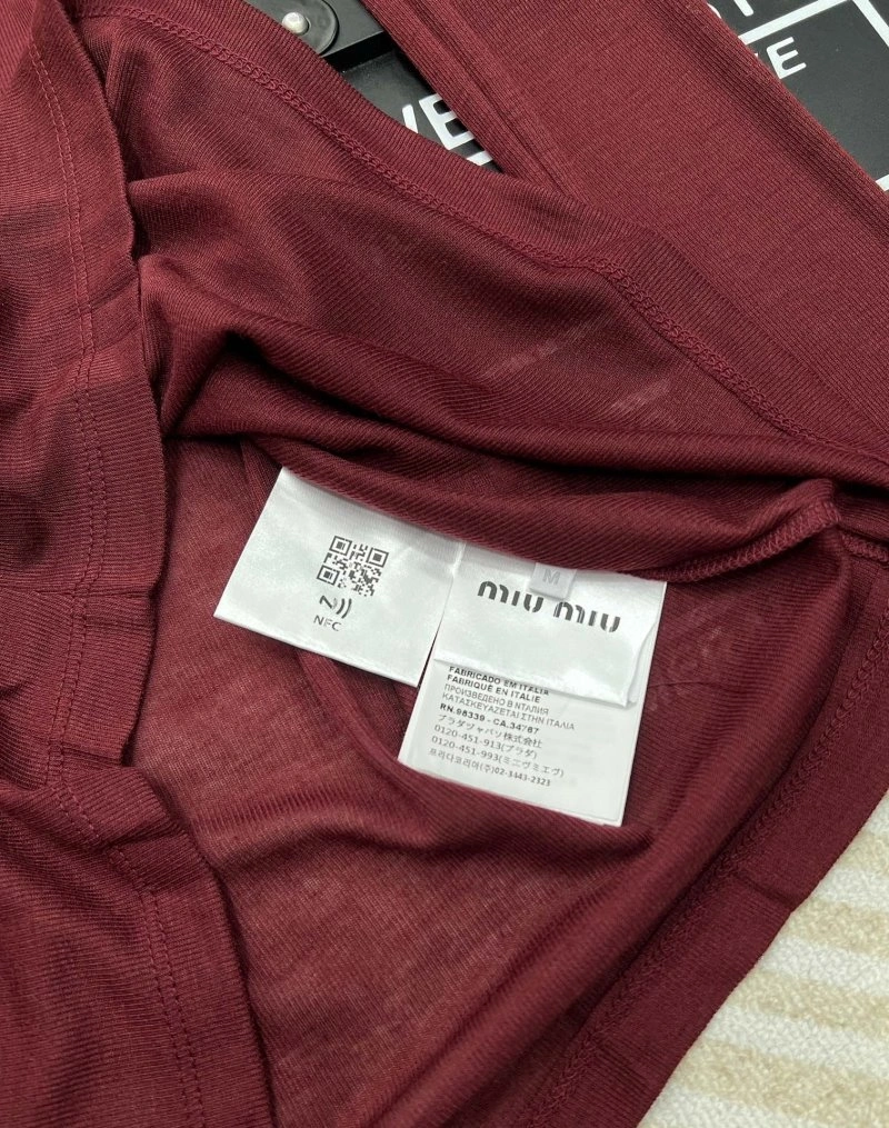RelaxedFit Miu Miu T-Shirts 148646