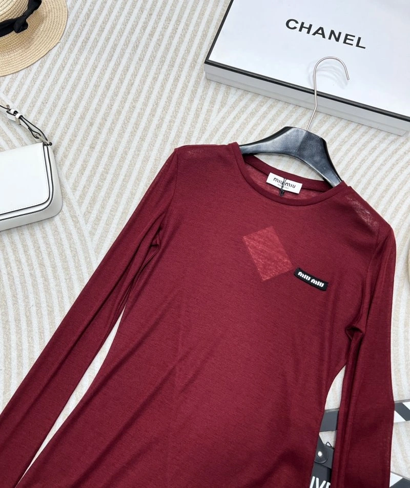 RelaxedFit Miu Miu T-Shirts 148646