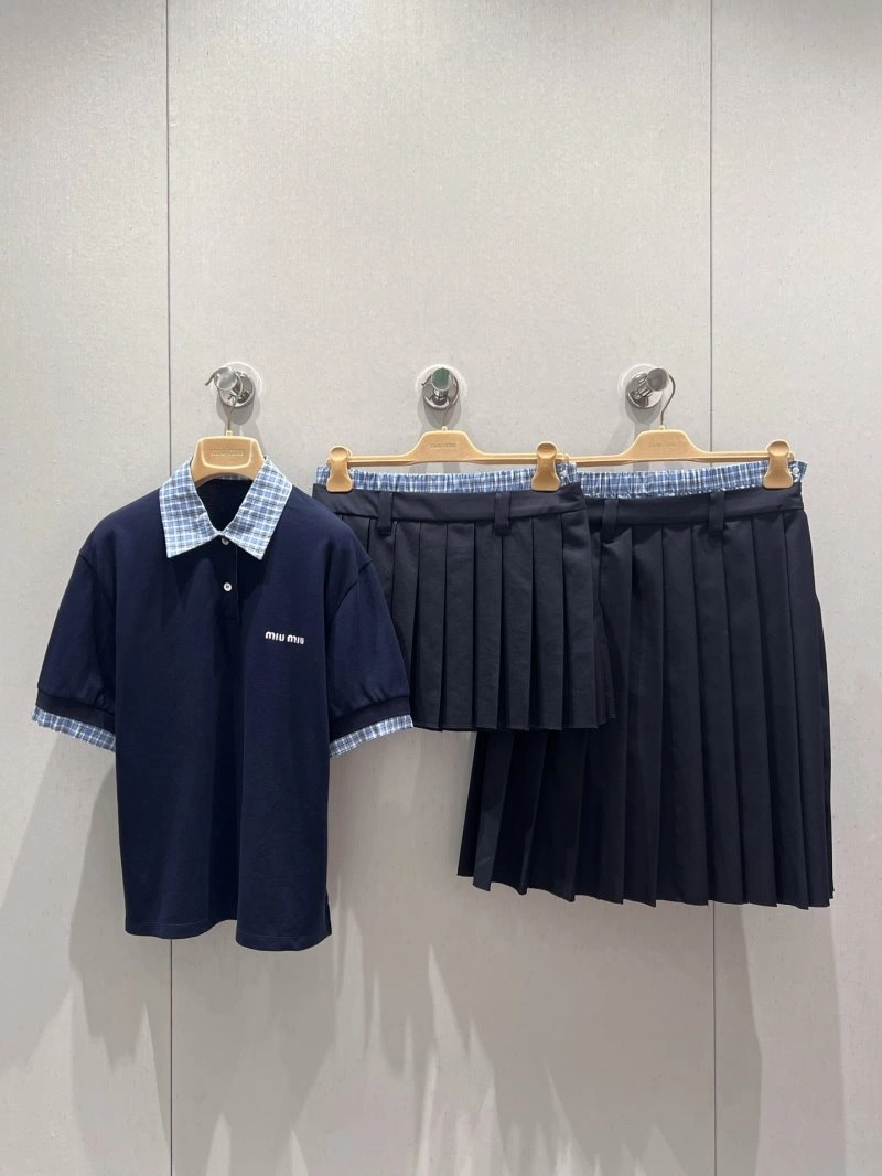 Chic Miu Miu T-Shirts 148616