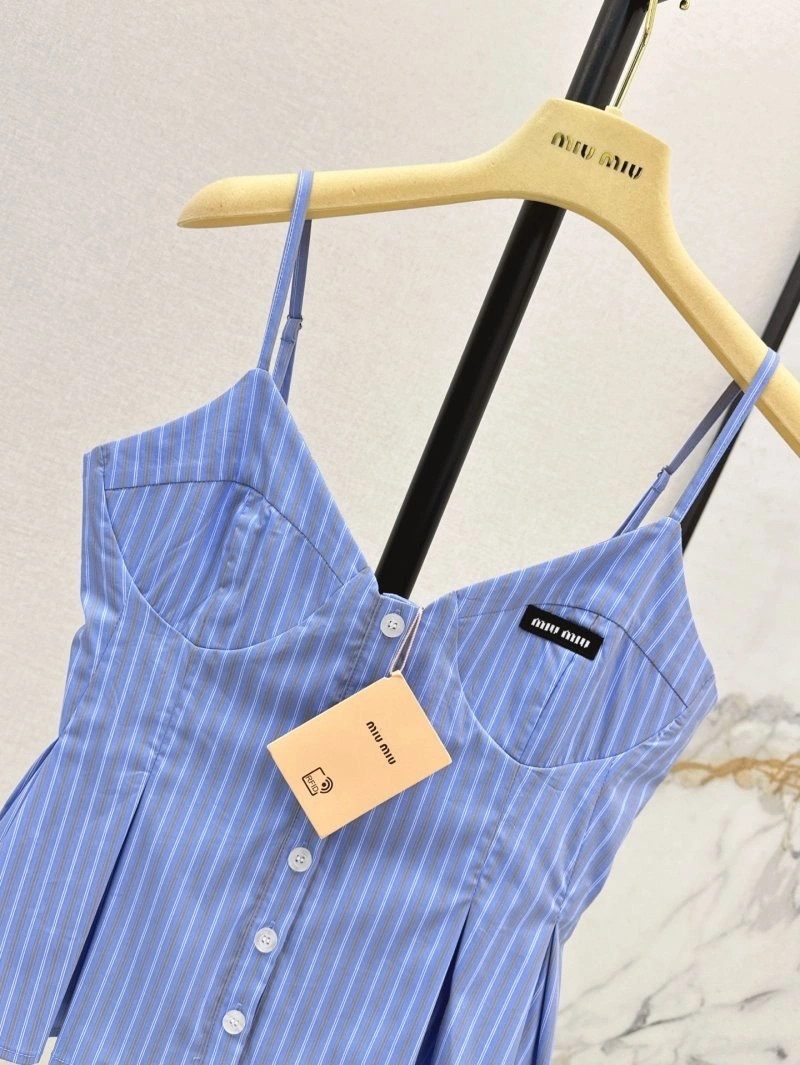 Miu Miu T-Shirts FashionForward 148609