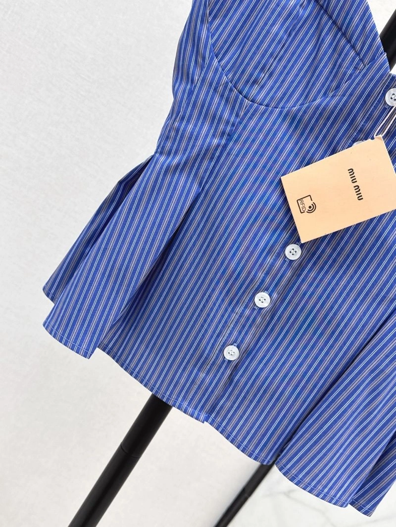 Miu Miu T-Shirts Resilient 148610