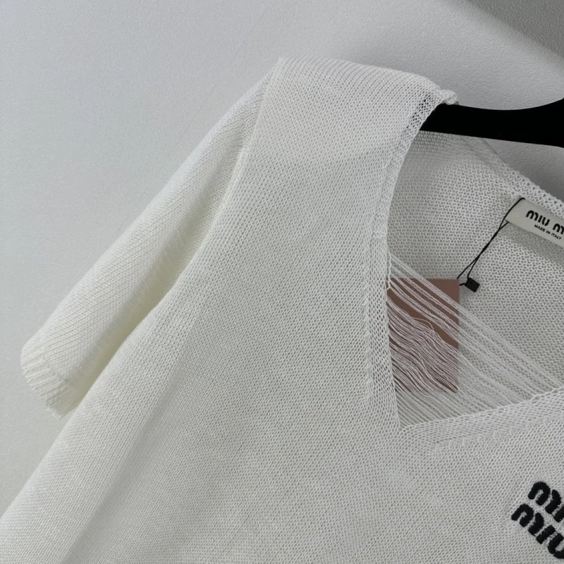 Miu Miu T-Shirts Comfortable 148593