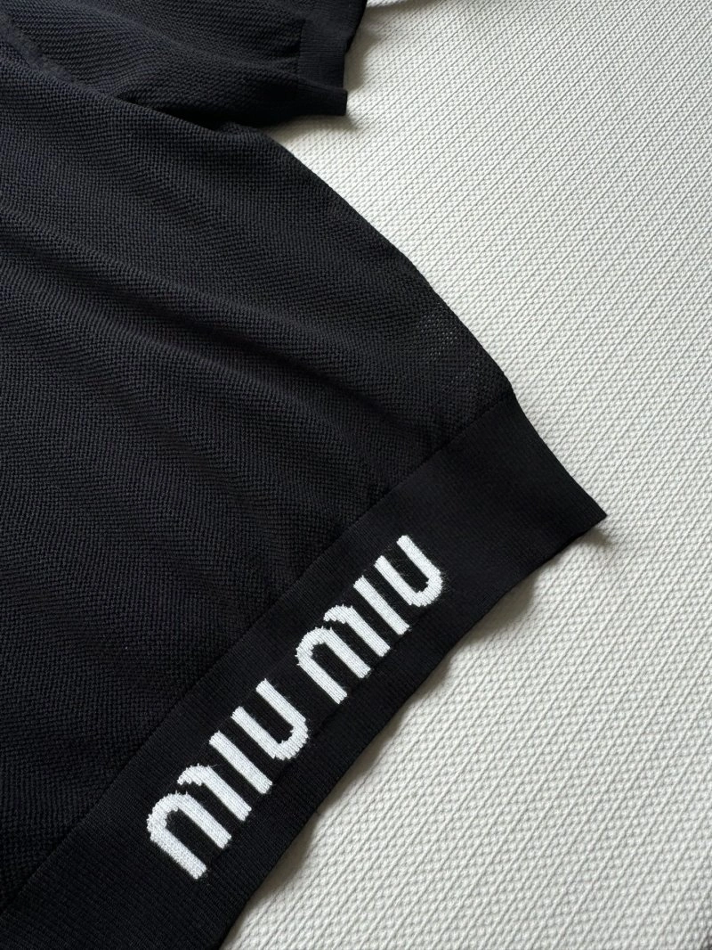 Miu Miu T-Shirts Casual 148602